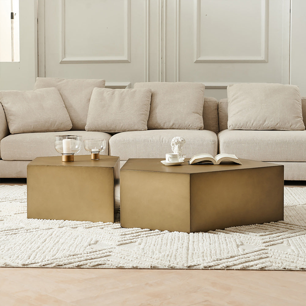 Lucy table set
