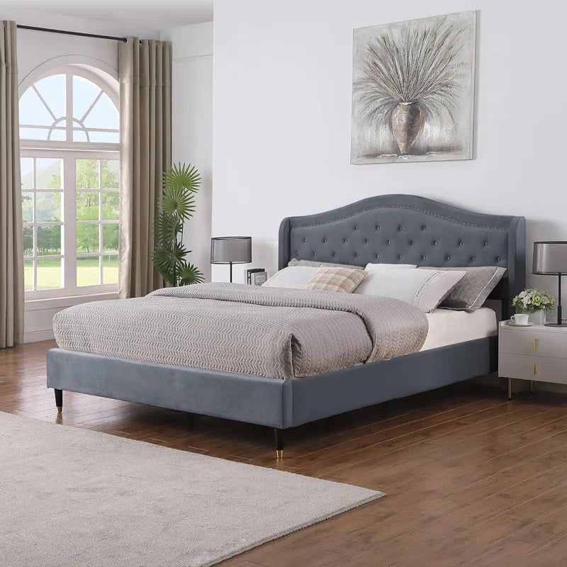Aleathia queen size bed
