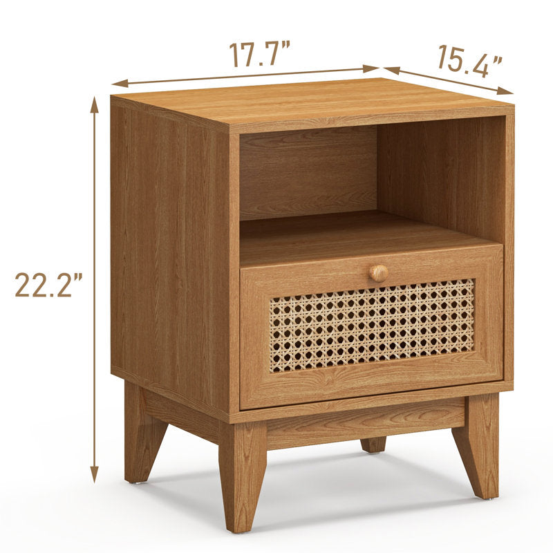 Lia rattan side table