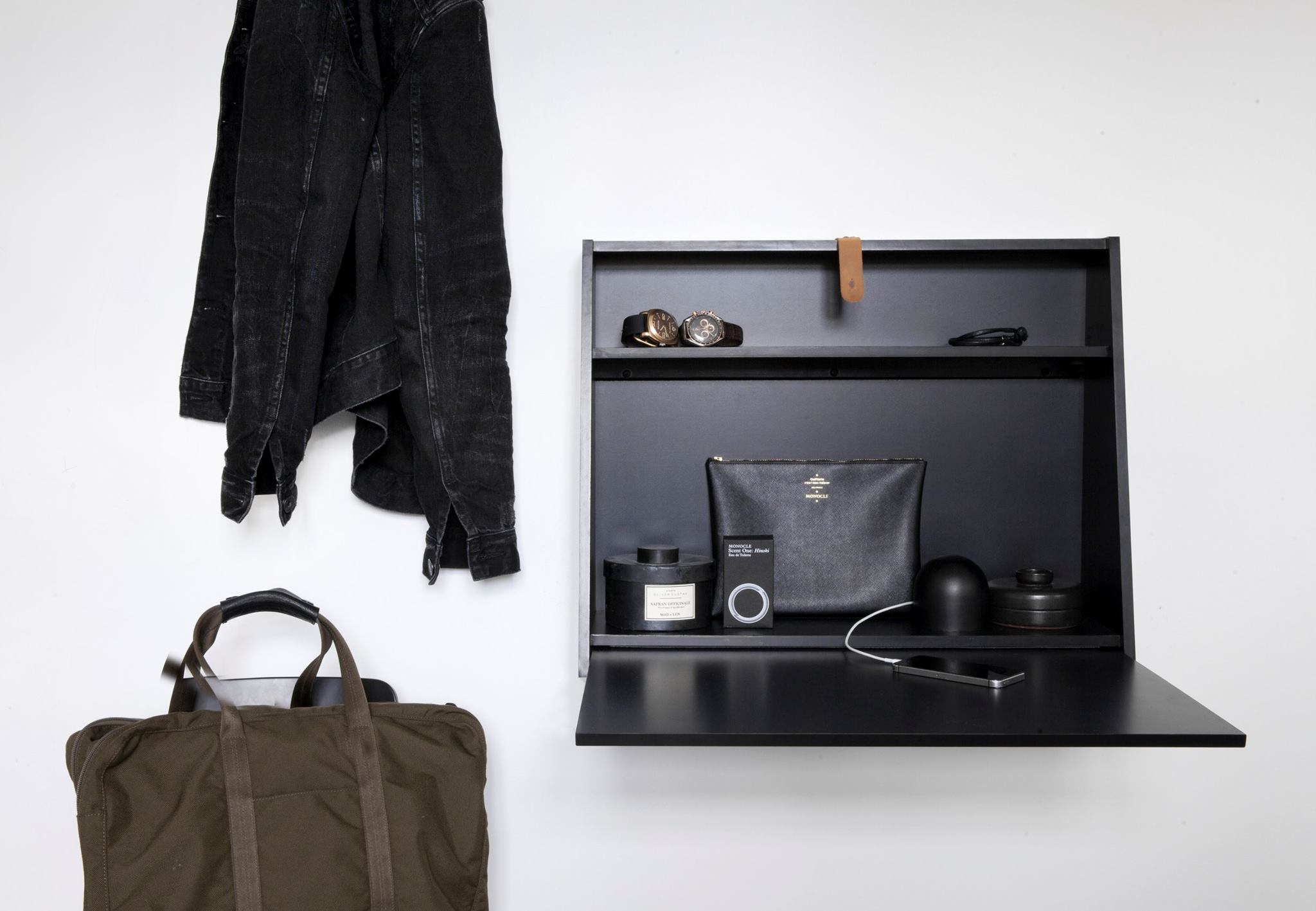 Ferry wall desk