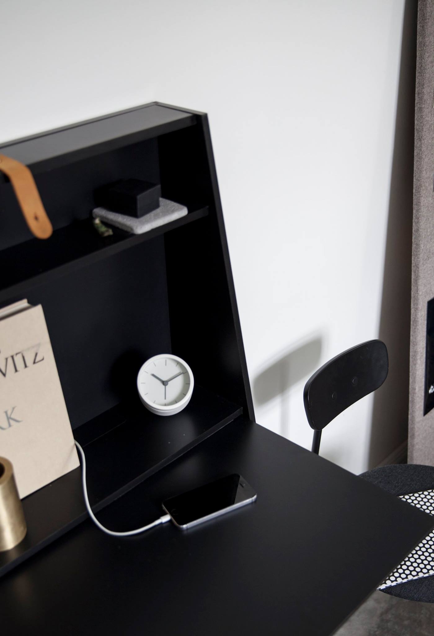 Ferry wall desk