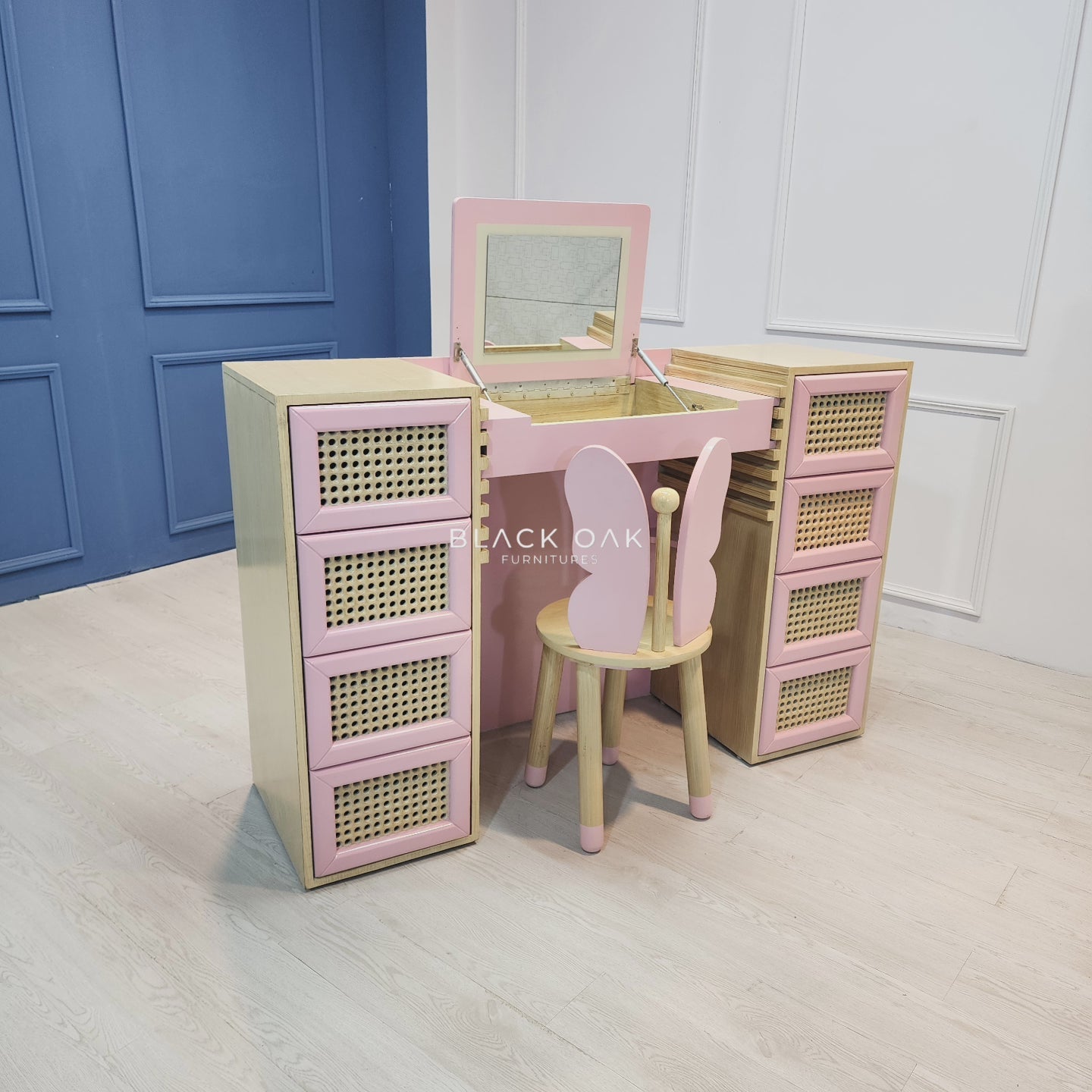 Butterfly makeup dresser