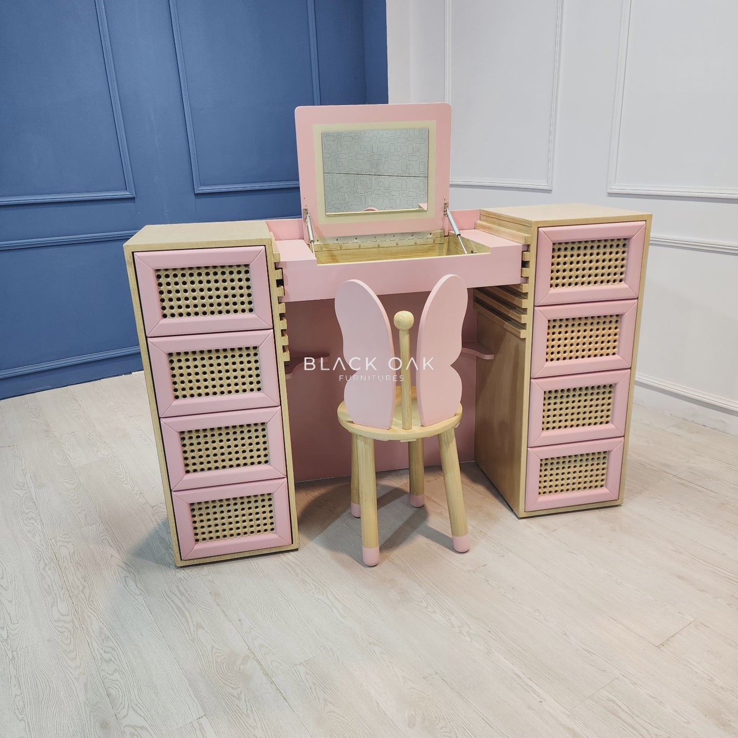 Butterfly makeup dresser